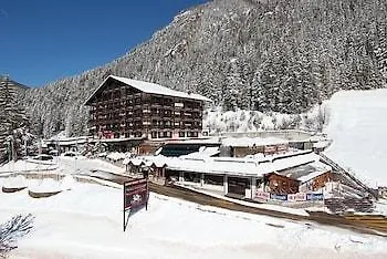 Hotel Il Caminetto Sport Canazei